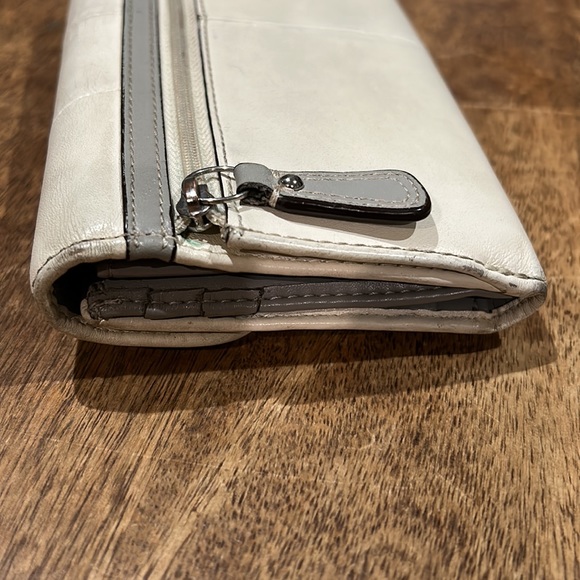 Coach Wallet - Picture 11 of 11